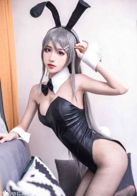 衬衫里的小白兔蹦来蹦去_1080HD在线观看