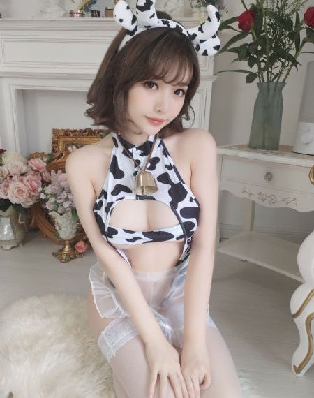 草死你个小骚逼_全集电影手机在线观看
